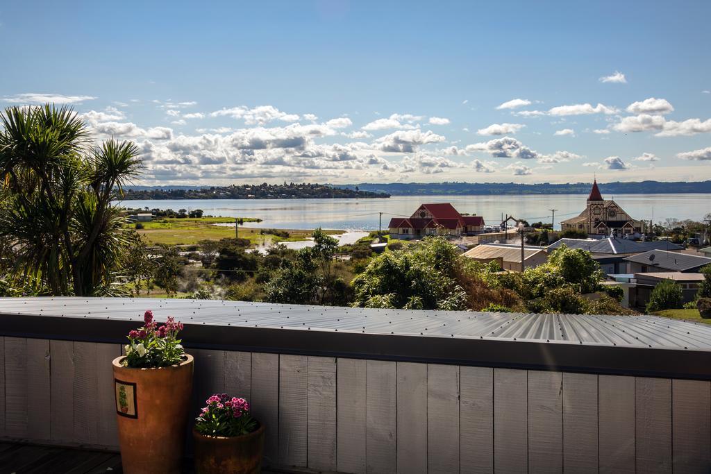Lakeside City Apartments - Penthouse And Studio ロトルア エクステリア 写真