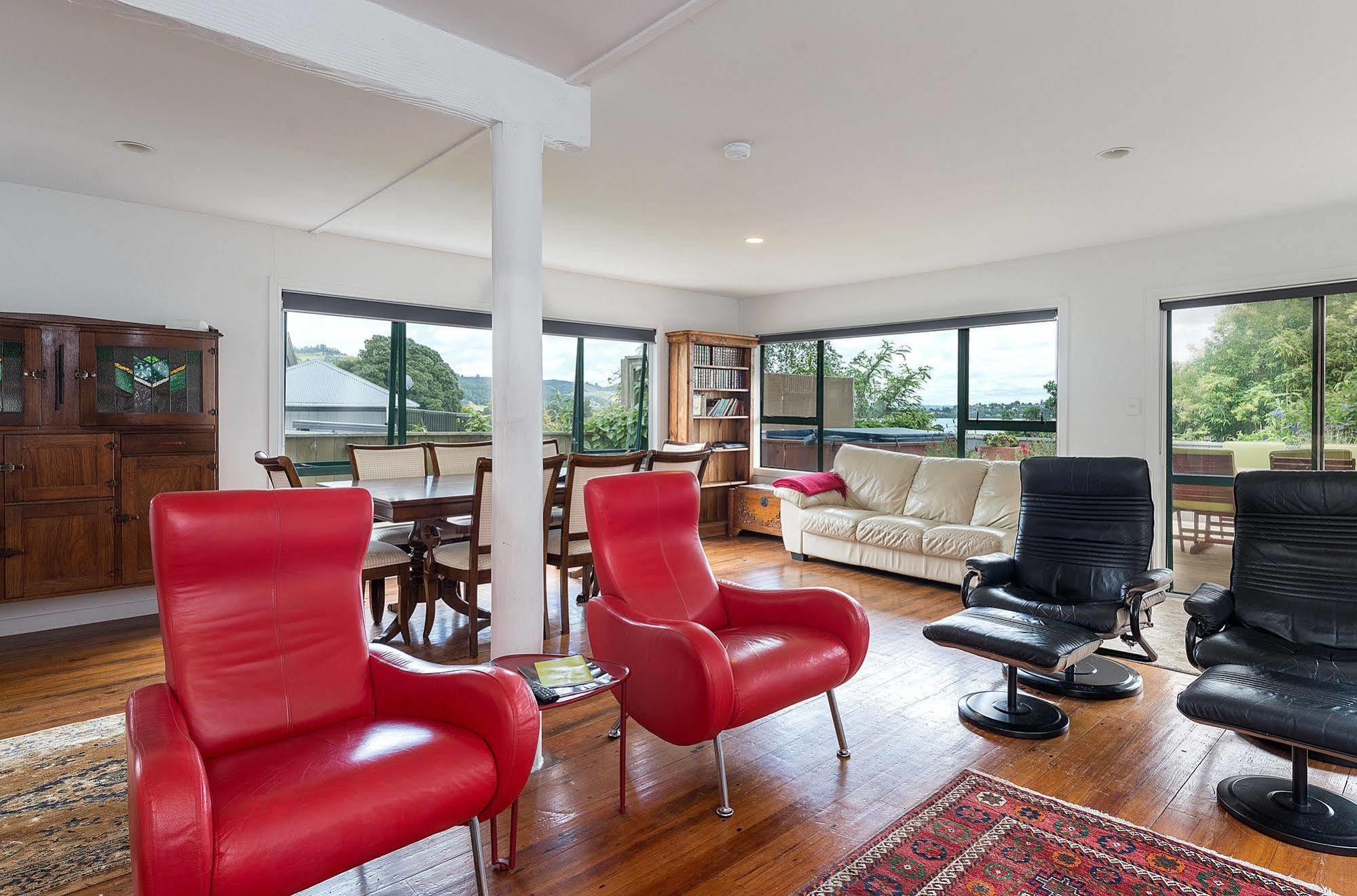 Lakeside City Apartments - Penthouse And Studio ロトルア エクステリア 写真
