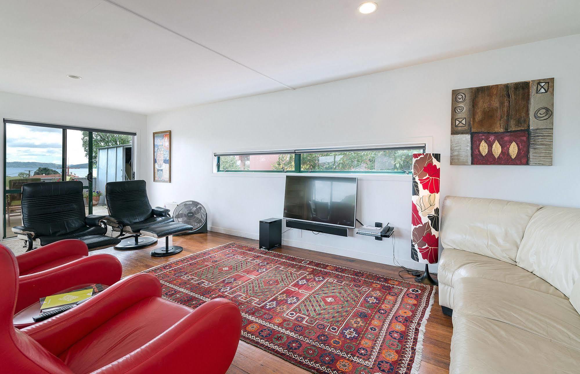 Lakeside City Apartments - Penthouse And Studio ロトルア エクステリア 写真